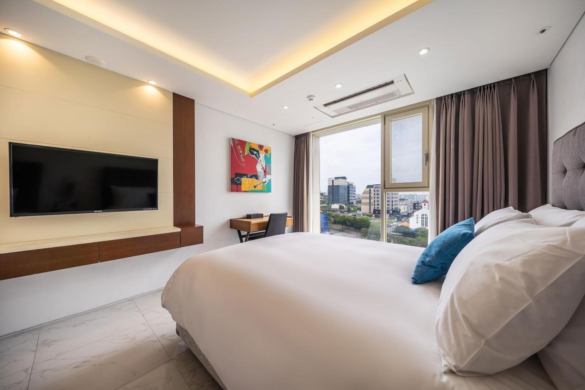 Sweet May Seogwipo Hotel Екстериор снимка